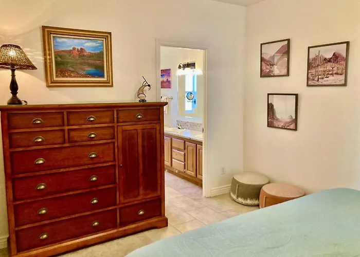 Vermillion Cliffs View Desert With Private Fenced Yard & Boat Parking Near Powell, Page, Arizona Holiday home *